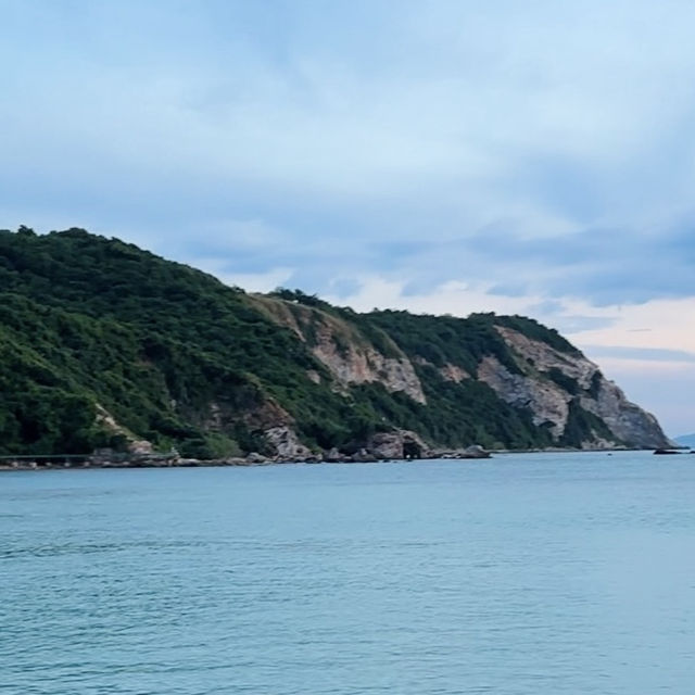 ถ้ำลับแสม ที่เกาะล้าน สวยอลังการมาก
