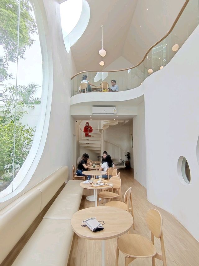 Breadtory Cafe คาเฟ่น่ารักๆ เมืองปทุมธานี