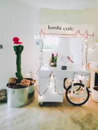 台北koshi cafe｜聖誕限定美味，開心果拿鐵與巧克力可頌！