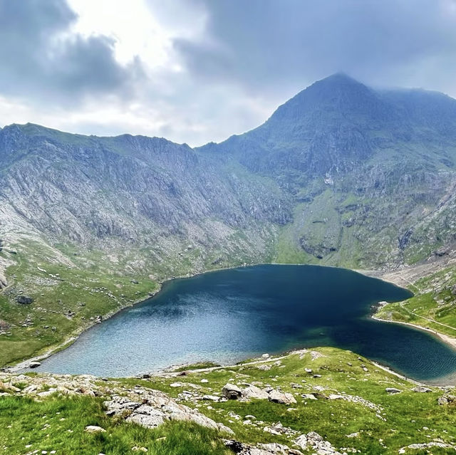 Conquering Snowdon: My Thrilling Hike to Wales’ Highest Peak!