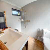 นอนบ้านรถไฟเขาใหญ่