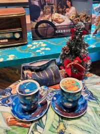 【上海/カフェ】ひまわりと星月夜のラテアートが楽しめる☕️
