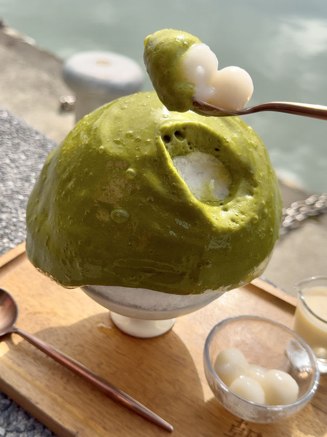 Asahi Huuhu: Desserts at Tamsui Riverbank