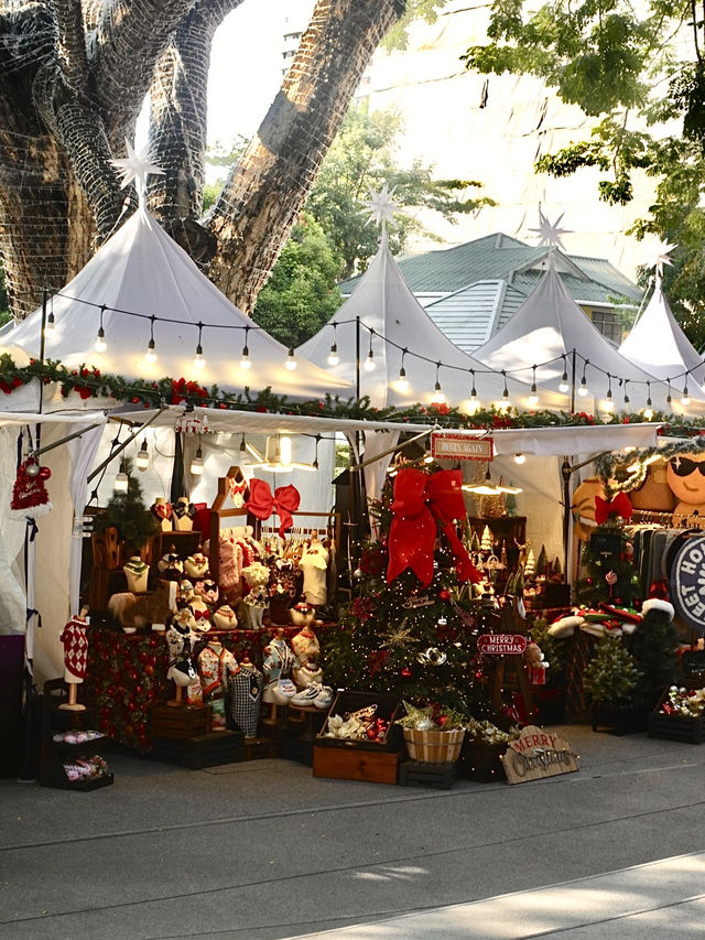 🎄✨ Velaa Sindhorn Village คริสต์มาสนี้มีตลาดด้วย!