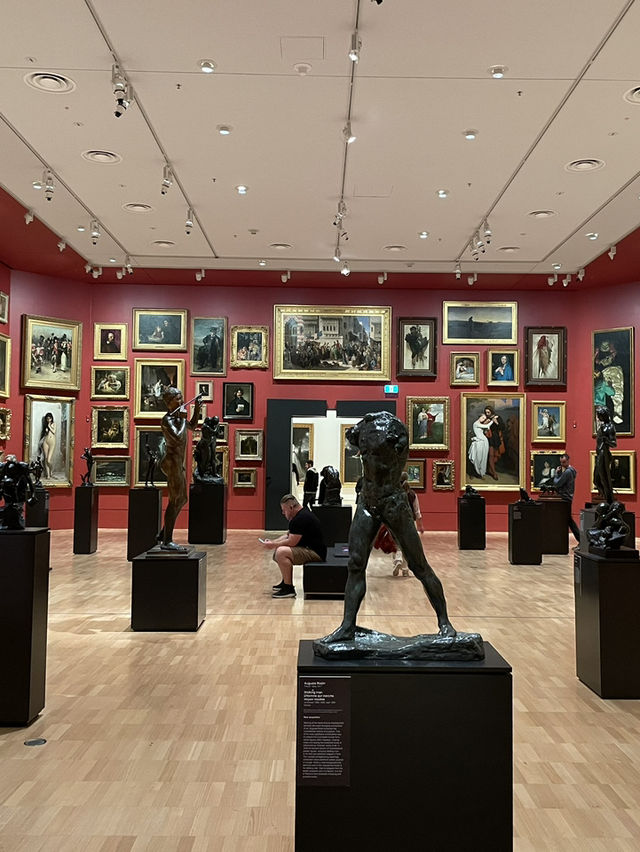 🇦🇺 Lost in a Kaleidoscope: A Journey Through the NGV