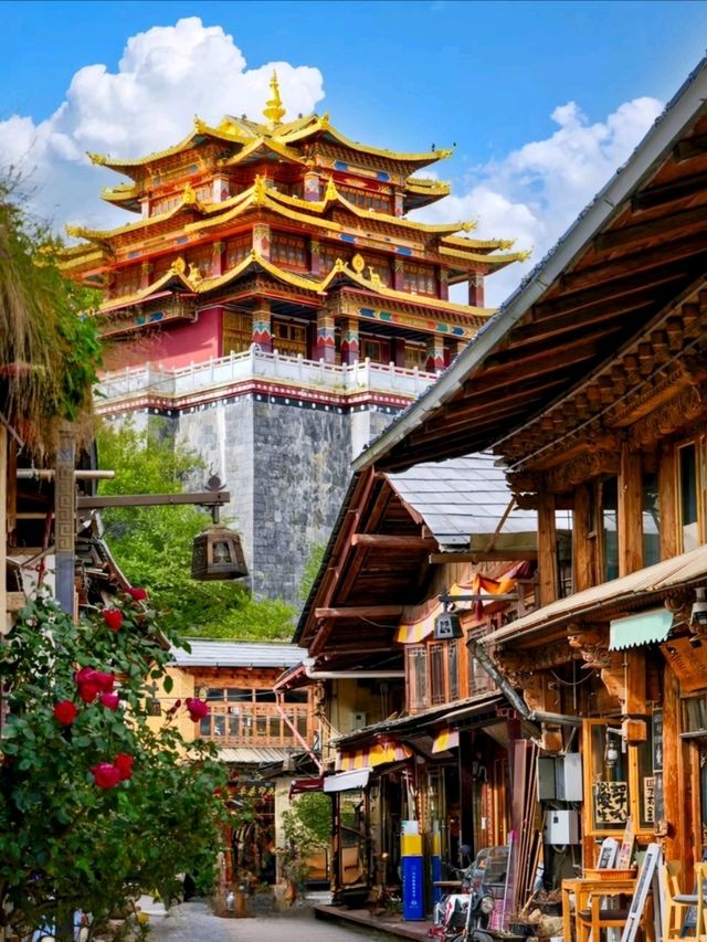 Discover the Magic of Dukezong Ancient Town: A Timeless Journey Awaits!