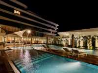 Sophisticated Stay at Conrad Manila