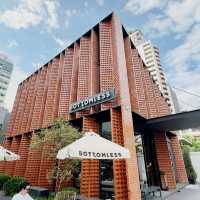 Sip and Savor at Bottomles S33