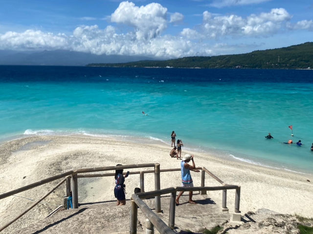 スミロン島（Sumilon Island）