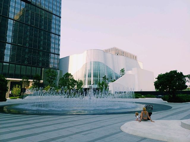 泰國曼谷素坤逸路新地標曼谷一號一日遊行程，空中噴水池花園，適合休閒逛街拍照📸打卡