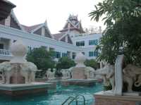 Grand Pacific Soverin & spa 