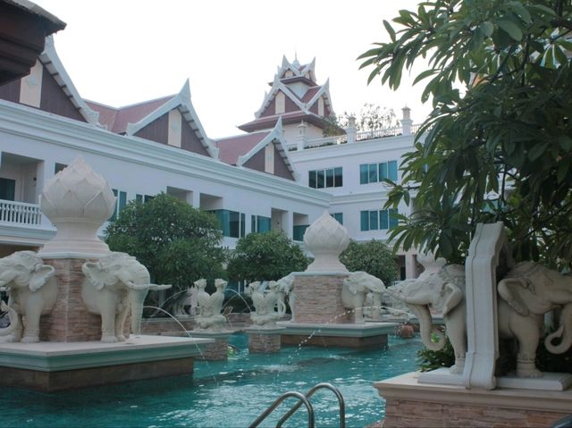 Grand Pacific Soverin & spa 
