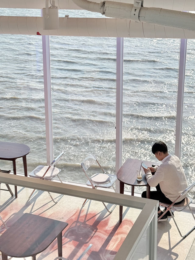 서울 근교 오션뷰 카페로 딱인 곳!💙