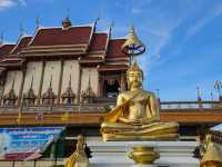 ณ  วัดบ้านไร่  หลวงพ่อคูณ