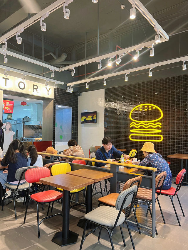 LOTTERIA, BA NA HILLS, DA NANG