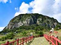 【ドーム状の絶景ランドマーク⛰️】山房山（サンバンサン／산방산）