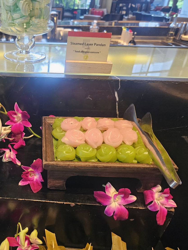Saturday Brunch ฉลองในวันสงกรานต์ โรงแรม 5 ดาว 