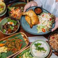 ร้านอาหารเด็ดกลางป่าใหญ่ภูเก็ต ฟีลบาหลี ~