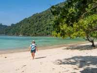 หมู่เกาะสุรินทร์ เกาะทะเลไทยที่สวยและสมบูรณ์ที่สุด