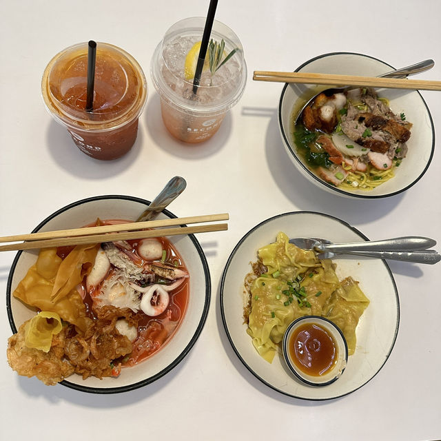 ร้าน เกี๊ยวหนองบัว ตราด📍