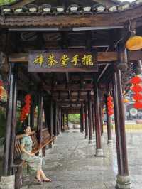 Furongzhen เมืองที่แสนงดงามท่ามกลางน้ำตก