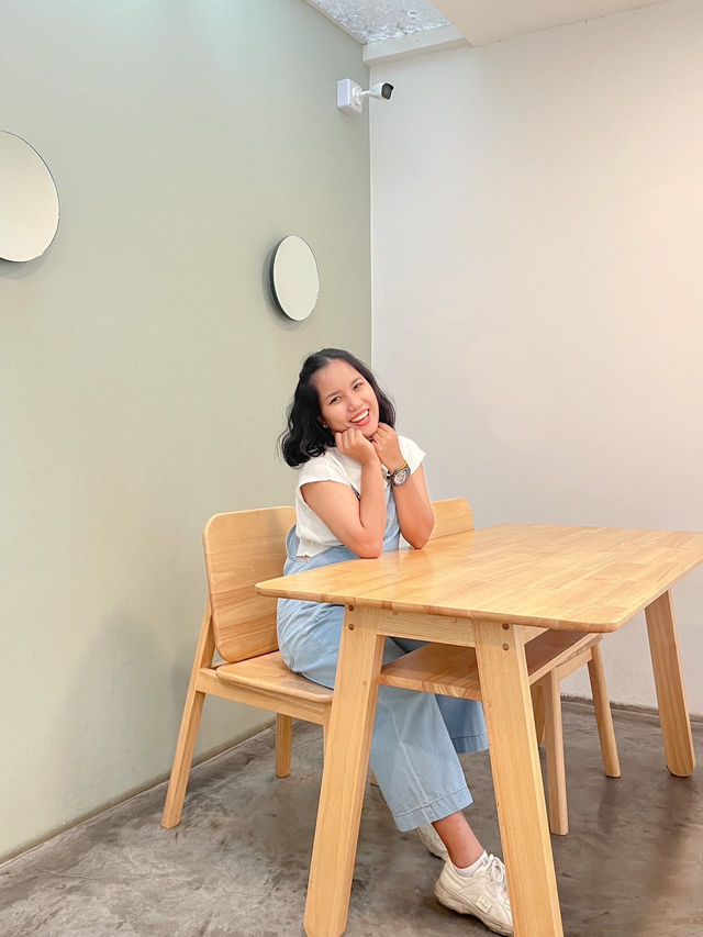 “One Another Cafe คาเฟ่สไตล์มินิมอล“ในบางปู
