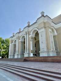 Springtime Stroll to Alisher Navoiy Theater