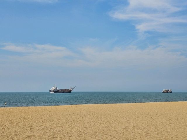 หาดนาจอมเทียน