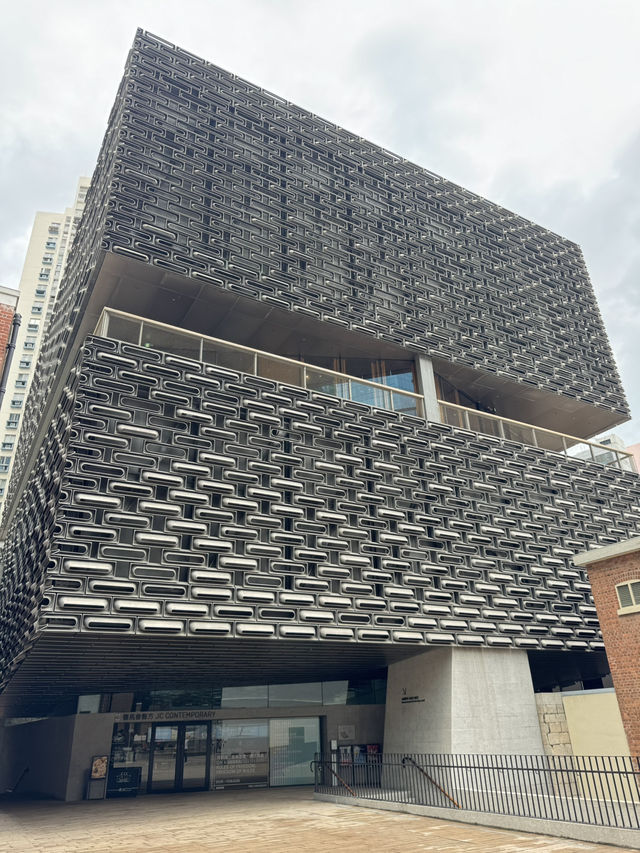 【香港】 大館藝術展，連條樓梯都係藝術品！