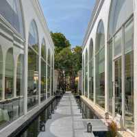 WhiteLine Cafe & Restaurant 