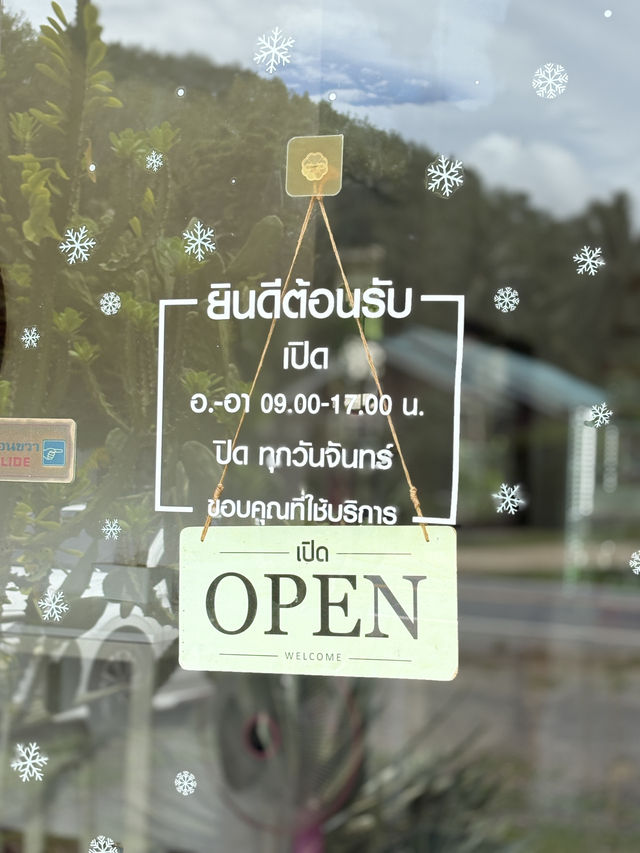 Grandfather cafe - พังงา 