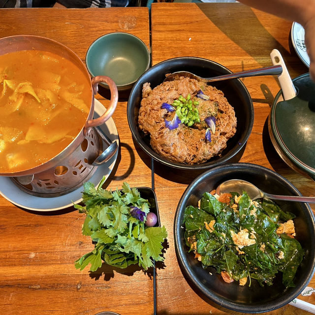 ร้านอาหารไทย อร่อยสมคำร่ำลือ