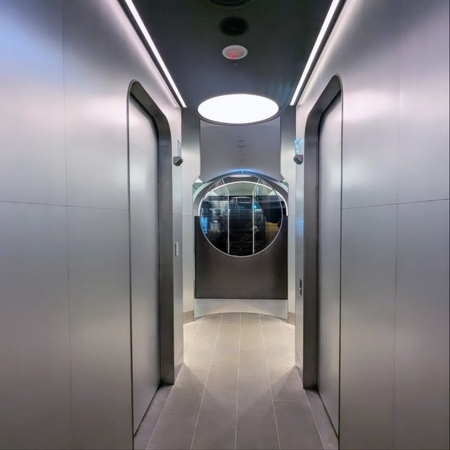 桃園機場 | 星宇航空商務艙貴賓室，宛如走入太空艙，超酷！