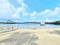 Kiss Bridge 😘