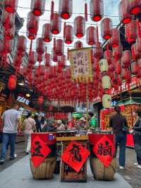 Stepping Into the Soul of Old Chongqing: 十八梯