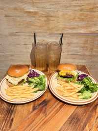 【東京観光】🇺🇸アメリカンなスタイル！ハンバーガーカフェ🍔