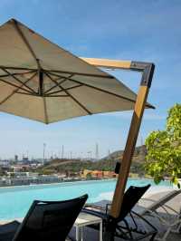 Holiday Inn Siracha: ดูหรู อยู่สบาย ราคาสุดคุ้ม