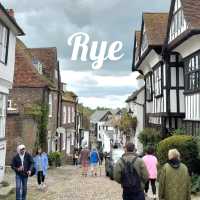 Rye: A Charming Medieval Town Near London with Fantastic Artisan Shops! 🇬🇧🎨