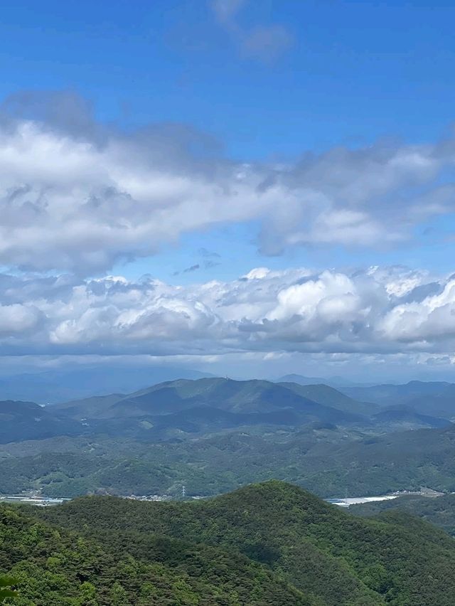 Lotus Peaks & Laid-back Trails, Yeonhwasan