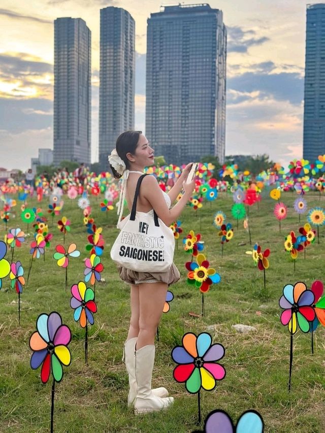 Check in ngọn đồi chong chóng siu xinh mới toanh vừa xuất hiện tại Sài Gòn 📸