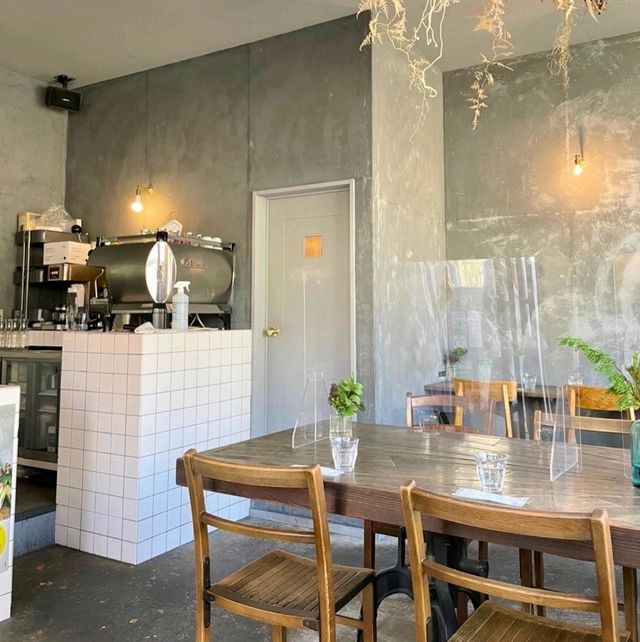 A WORKS CAFE