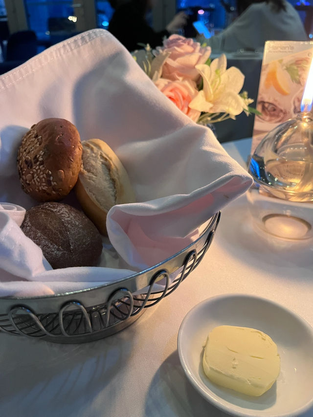 ✨尖沙咀望住維港嘆Fine Dining✨