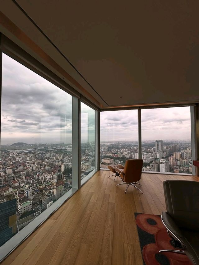 Living the High Life, Total Luxe in Jeju-do