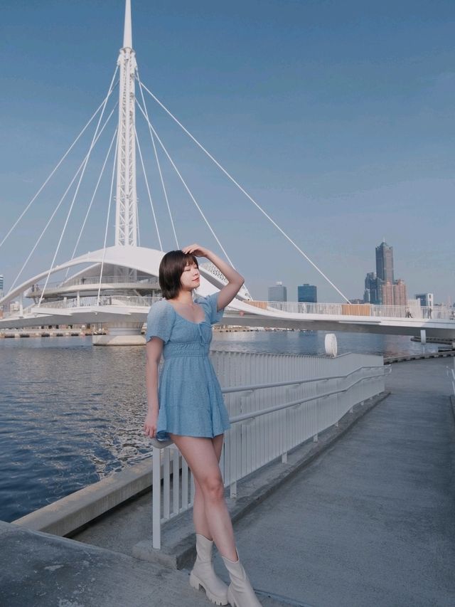 高雄港的日與夜｜從早到晚都好拍！