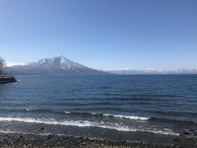 北海道-支笏湖（公車會搭比較久，建議從機場搭較容易有位置）