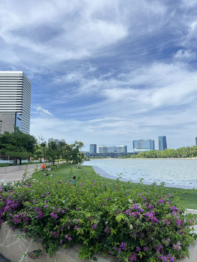 สวนเบญจกิติ - สวนสาธารณะระดับเมืองของกรุงเทพ
