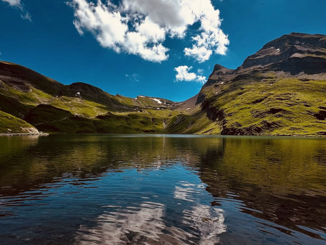 Oeschinensee Escape: A Solo Summer Paradise in the Bernese Alps