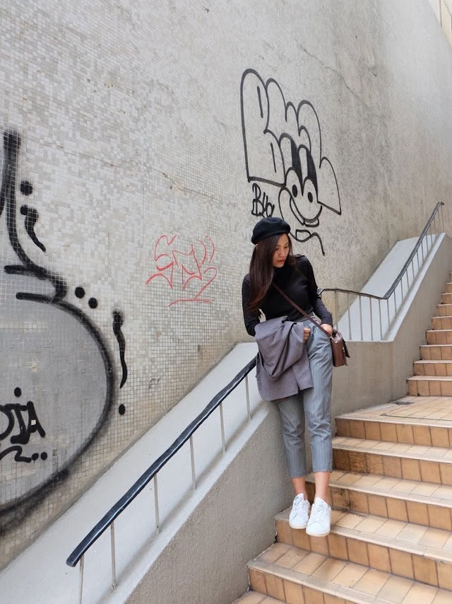 พาเดินเล่นถ่ายรูปที่ Hollywood Rd •Hong Kong•