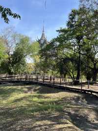🕊️ Choeung Ek Killing Fields: A Place of Silence, A Plea for Peace ⚖️🌿