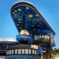     STARRY ART & COFFEE  
